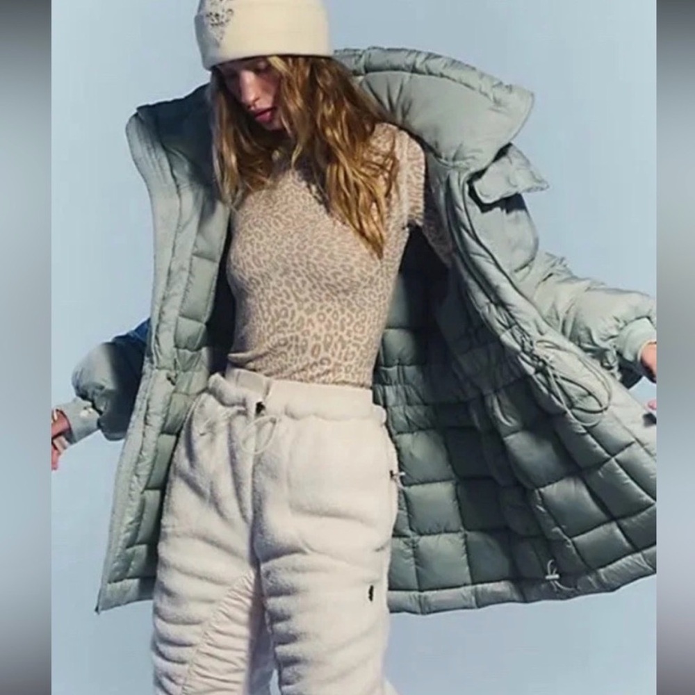 Free People Movement Reversible Convertible PrimaLoft Coat NWT | XS Smoked Sage
